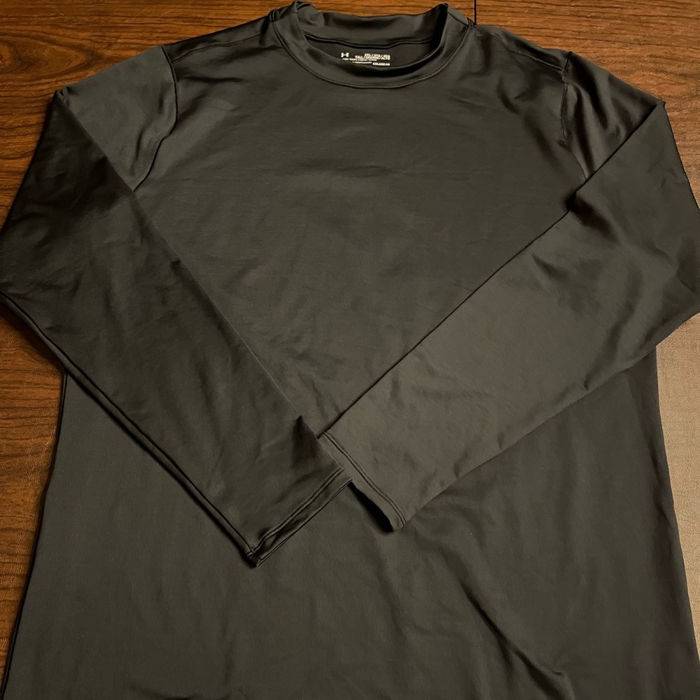 UNDER ARMOR BLACK LONG SLEEVE, SIZE 3XLT, FITTED